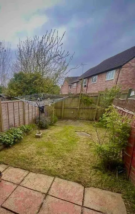 Cosy, Conveniently Located House By Dwell Haven - Close To Cardiff Centre 0*,